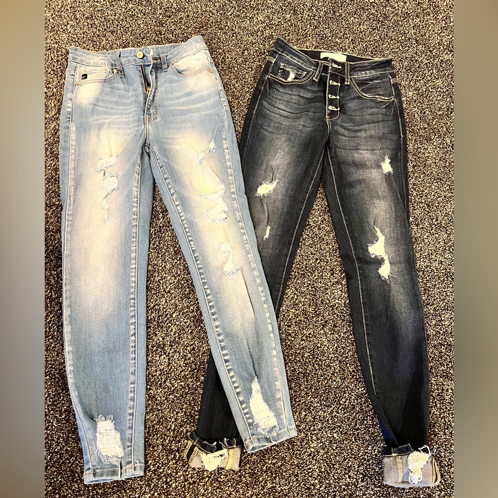 KanCan dark blue and light blue distressed skinny jeans size 25/3